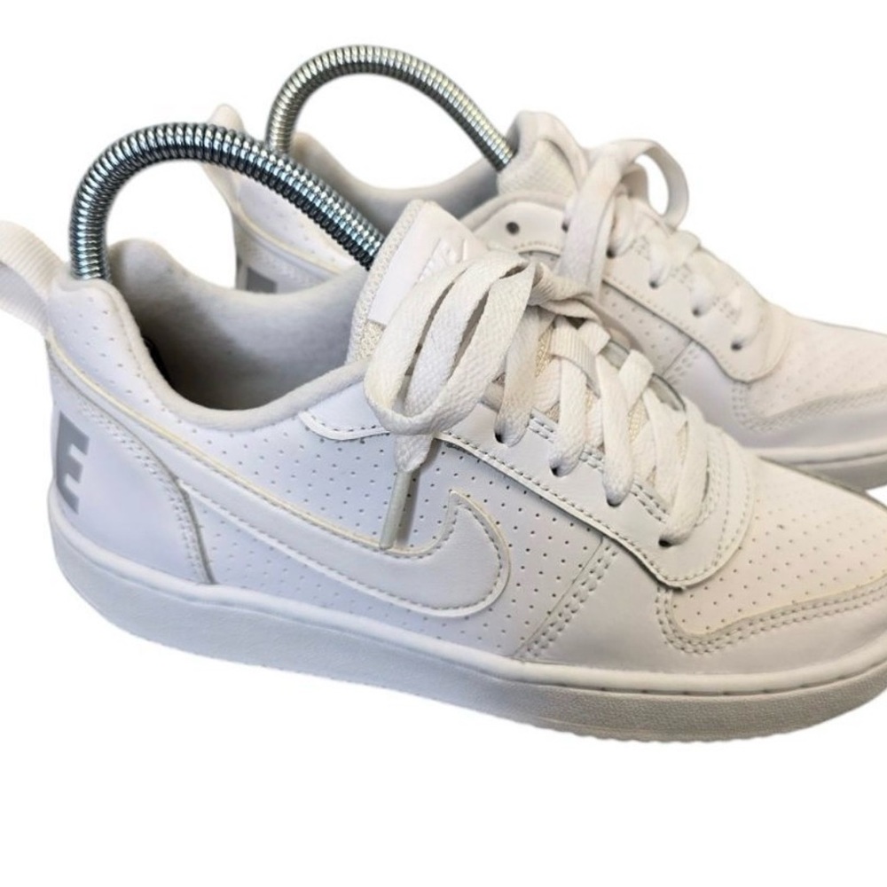 Nike Boys Kids 4Y Court Borough Low White Sneakers